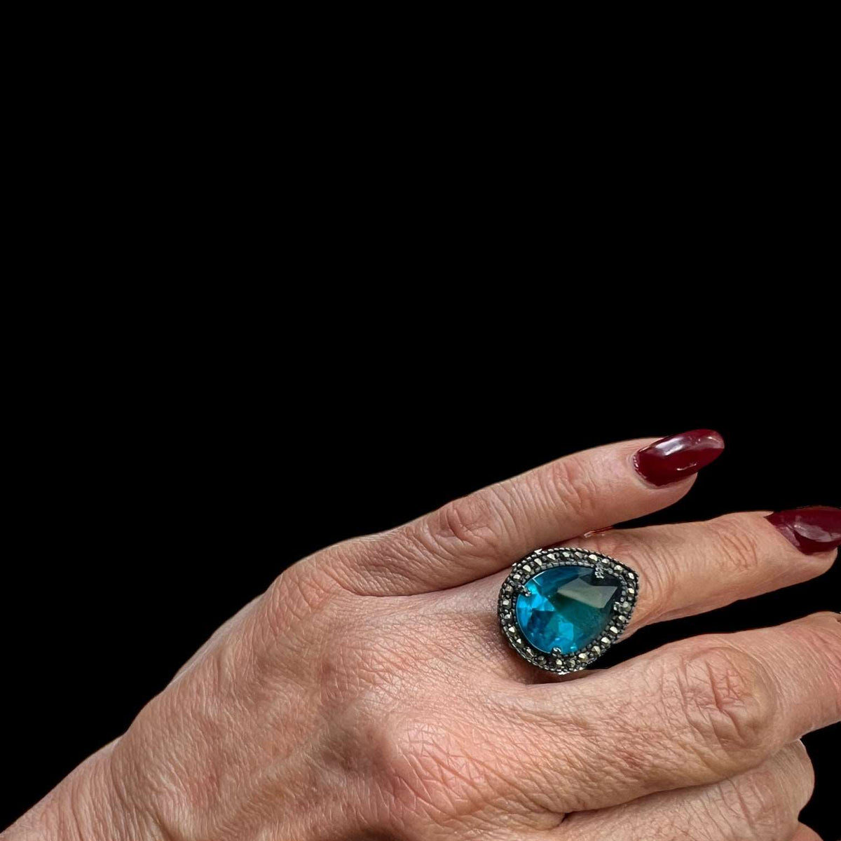 Detalle Anillo Drop Pav Azul - Joyería Exclusiva México Regina Castillo
