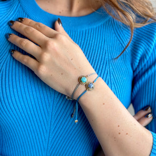 PULSERA HILO AZUL Pulseras de Joyería Regina Castillo