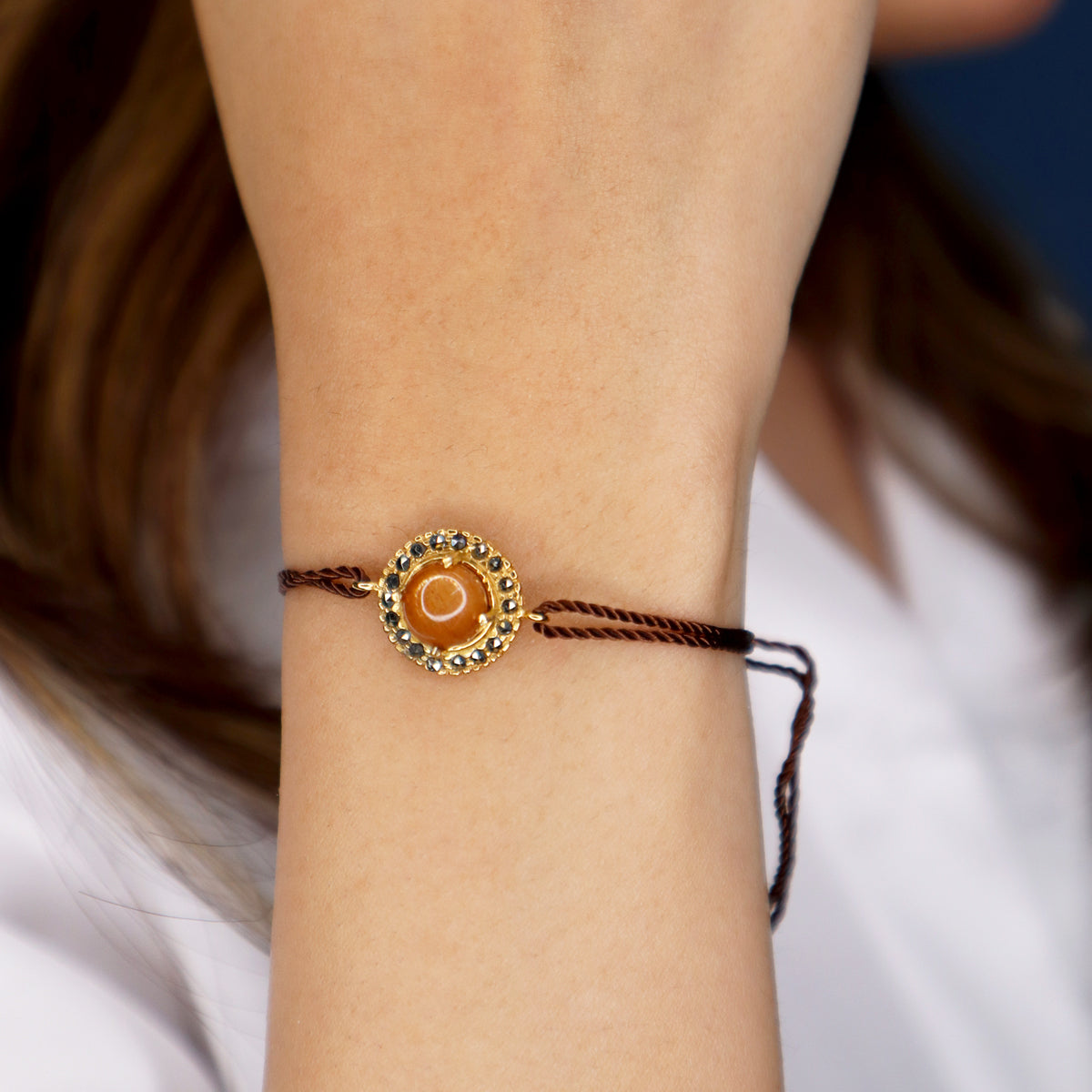 PULSERA HILO ÁMBAR Pulseras de Joyería Regina Castillo