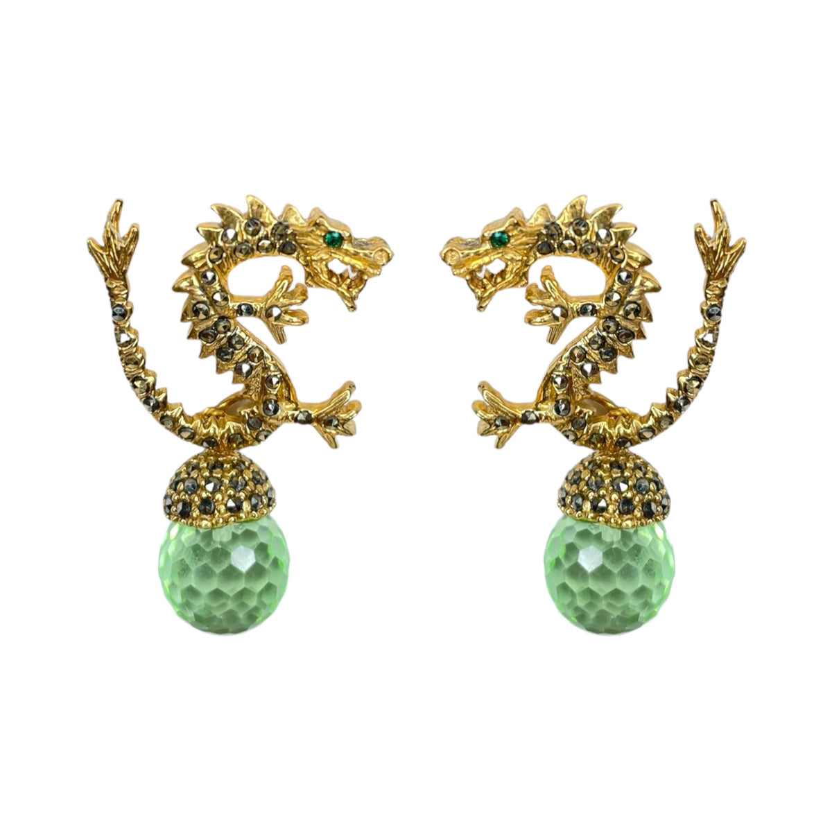 ARETE R de Joyería Regina Castillo