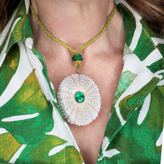 COLLAR HILO + DIJE ESPONJA NATURAL Collares de Joyería Regina Castillo