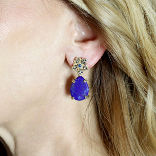 Arete Flor Catha Bb + Drop Lapislazuli Gold Arete + Drop de Joyería Regina Castillo