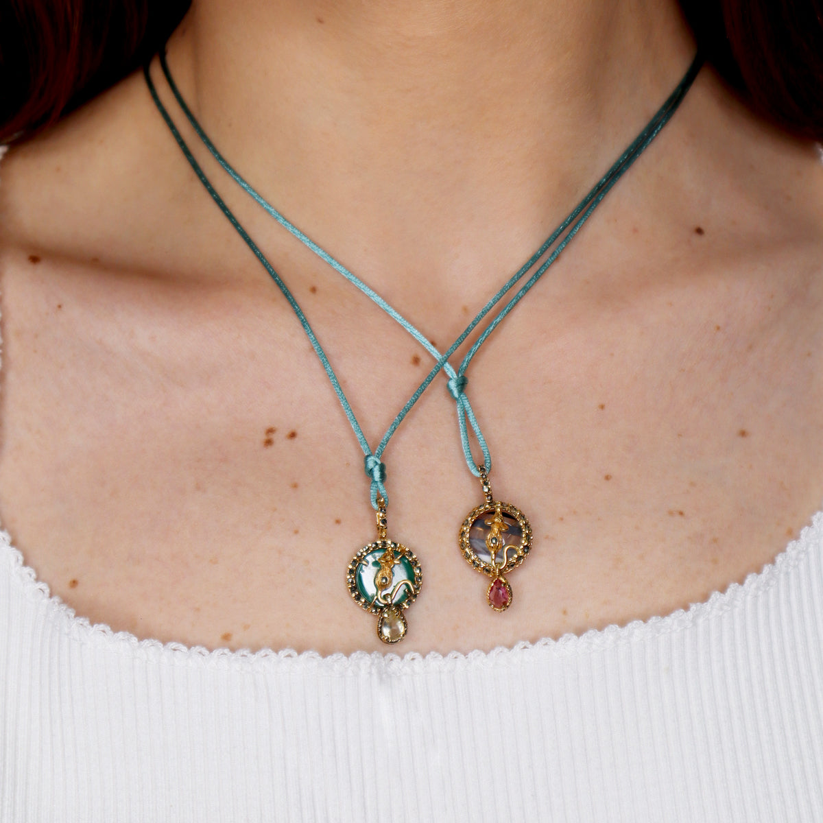 COLLAR RATÓN MALAQUITA GOLD  de Joyería Regina Castillo